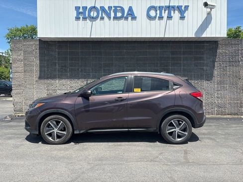 Used 2022 Honda HR-V EX image 2