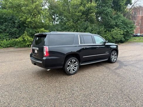 Used 2018 GMC Yukon XL Denali w/ Open Road Package AWD/4WD image 23