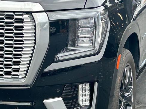 Used 2024 GMC Yukon Denali w/ Denali Reserve Package AWD/4WD image 11