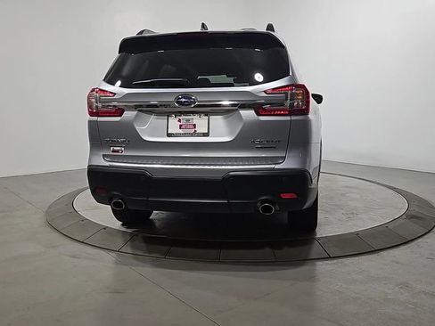 Certified 2023 Subaru Ascent Limited image 5