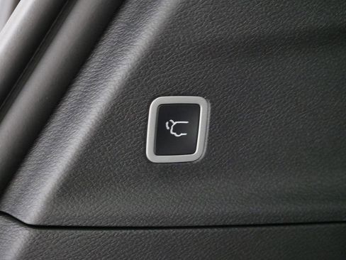 New 2026 Chrysler Pacifica Limited w/ S Appearance Package image 14