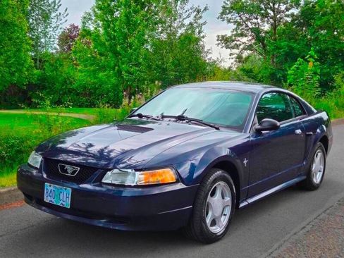 Used 2002 Ford Mustang Coupe image 4