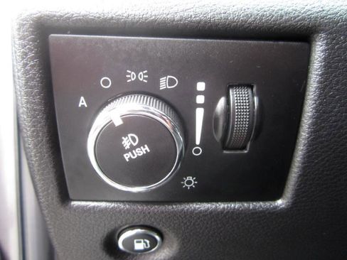 Used 2014 Jeep Grand Cherokee Limited w/ Trailer Tow Group IV image 30