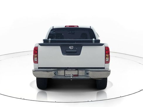 Used 2016 Nissan Frontier S RWD image 5