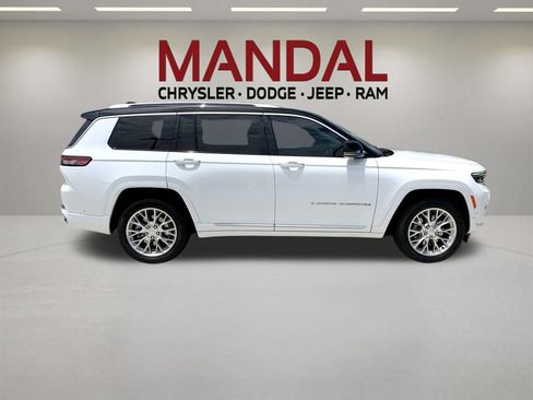Used 2021 Jeep Grand Cherokee L Summit w/ Advanced Protech Group IV AWD/4WD image 4