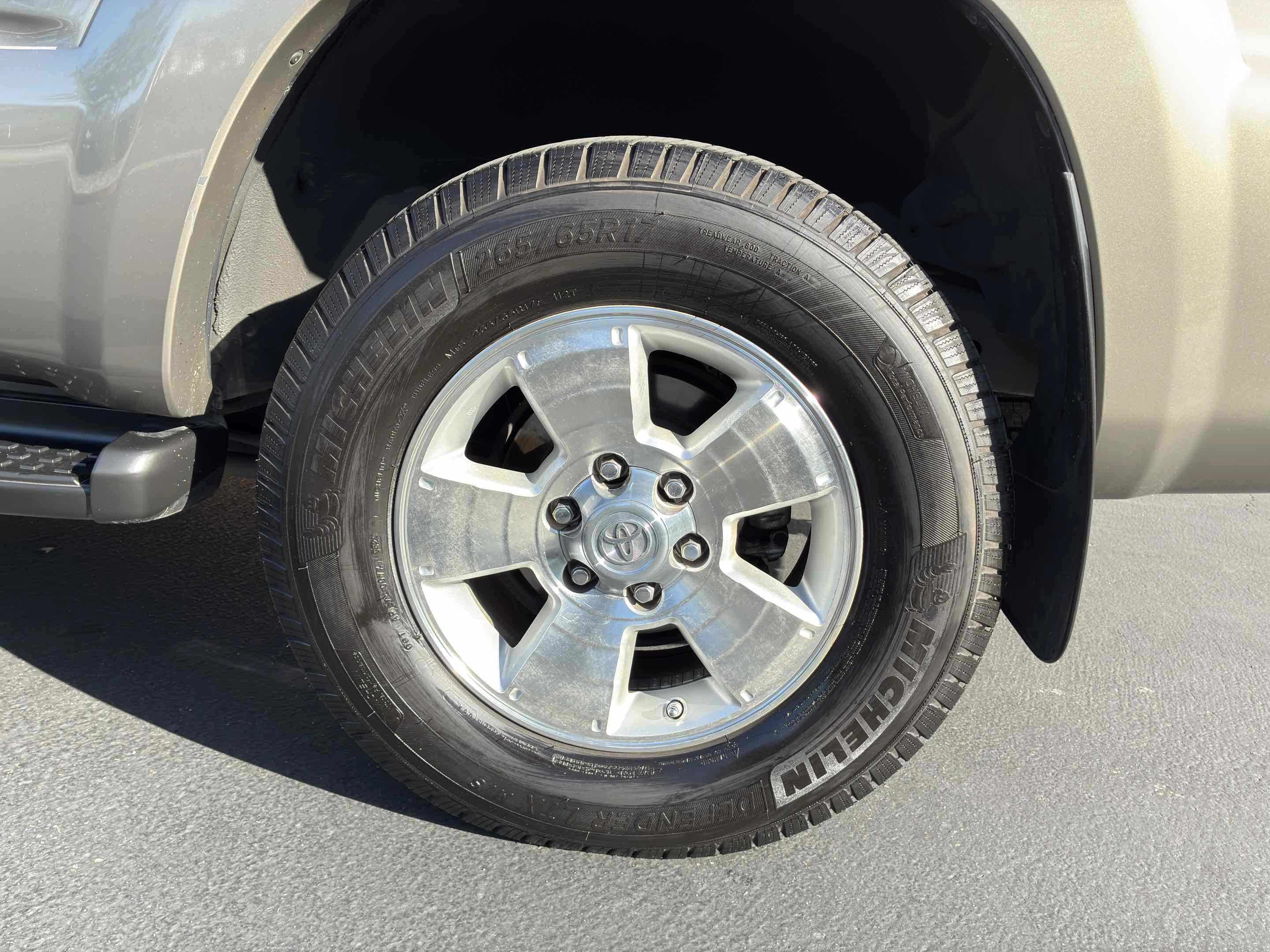 Used 2006 Toyota 4Runner SR5 RWD image 14