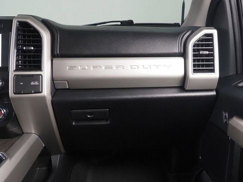 Used 2020 Ford F250 Lariat w/ Lariat Value Package image 43