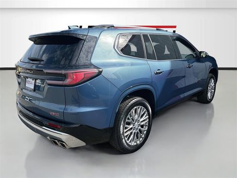 Used 2024 GMC Acadia Denali image 7