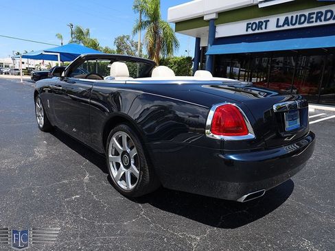Used 2016 Rolls-Royce Dawn RWD image 11