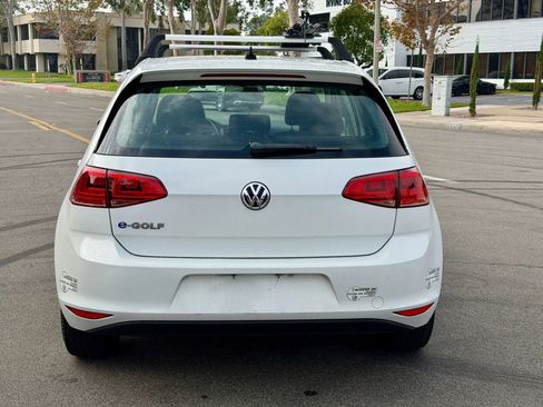 Used 2016 Volkswagen e-Golf SE w/ DC Fast Charging Package image 6