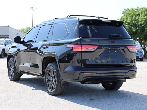 Used 2024 Toyota Sequoia Platinum AWD/4WD image 11
