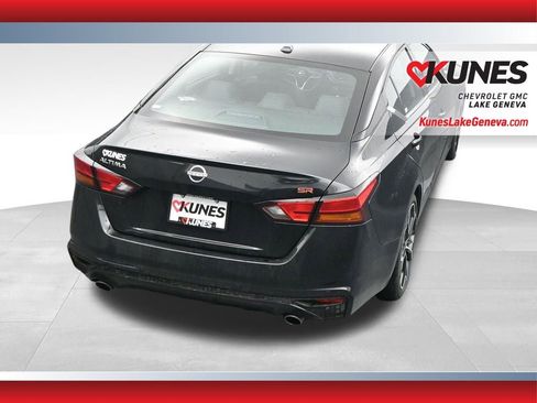 Used 2024 Nissan Altima 2.5 SR image 39