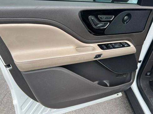 Used 2020 Lincoln Aviator Reserve w/ Elements Package Plus RWD image 12