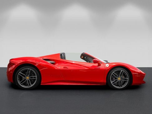 Certified 2019 Ferrari 488 Spider RWD image 2