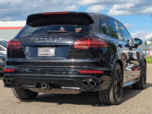 Used 2016 Porsche Cayenne Turbo S image 14