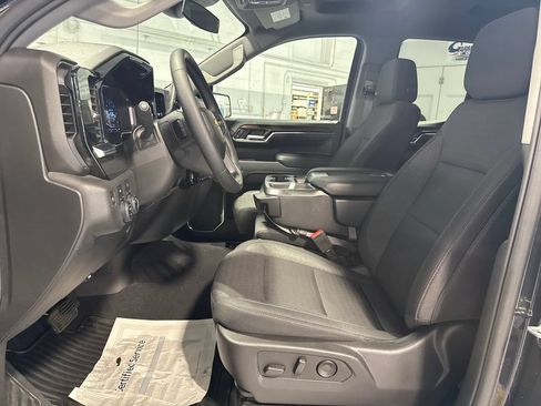 Used 2024 Chevrolet Silverado 1500 LT AWD/4WD image 28