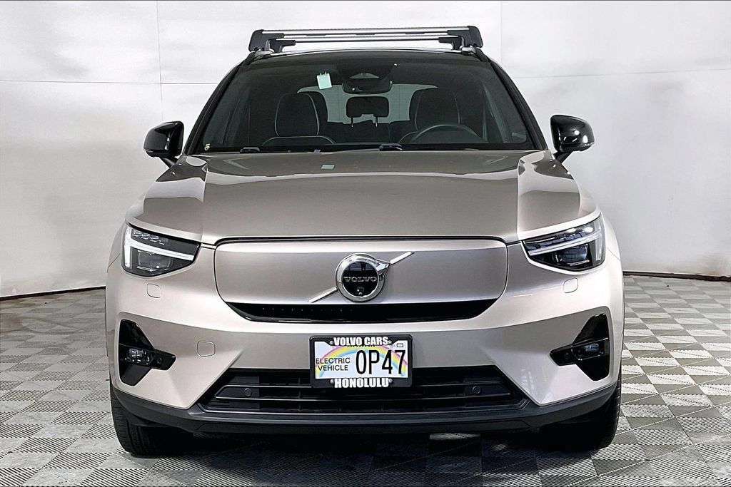 Used 2024 Volvo XC40 Recharge Ultimate w/ Protection Package Premier AWD/4WD image 2
