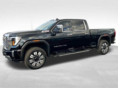 Used 2025 GMC Sierra 2500 Denali image 12