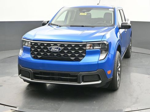 New 2025 Ford Maverick XLT w/ XLT Luxury Package image 3