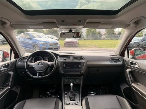 Used 2018 Volkswagen Tiguan SEL image 22