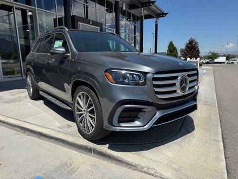 New 2025 Mercedes-Benz GLS 580 580 4MATIC image 11