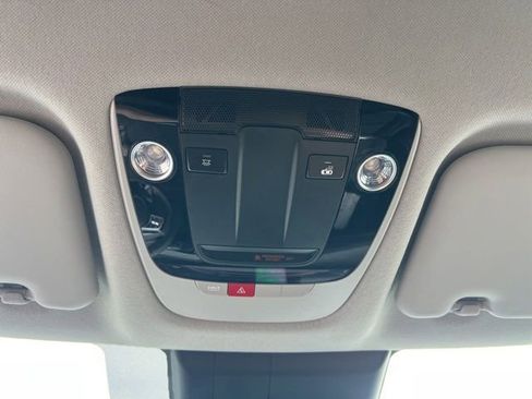 Certified 2025 Kia Seltos EX AWD/4WD image 27