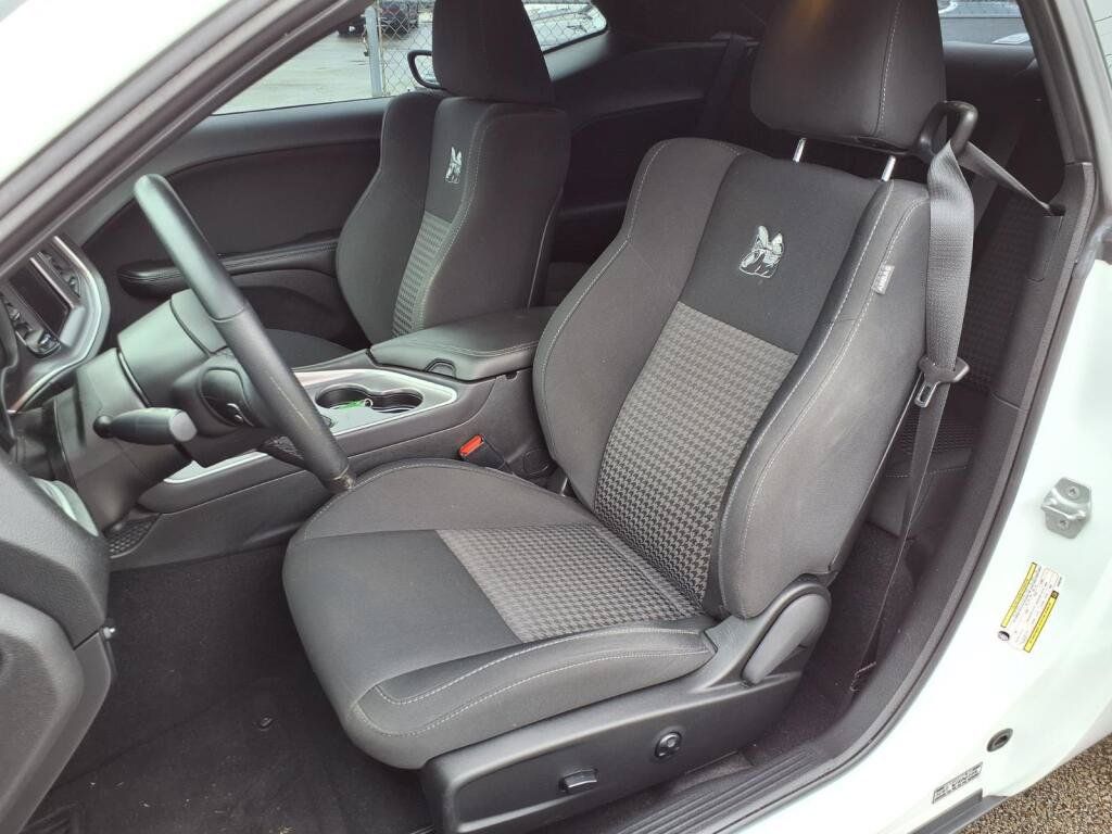 Used 2019 Dodge Challenger R/T Scat Pack RWD image 9