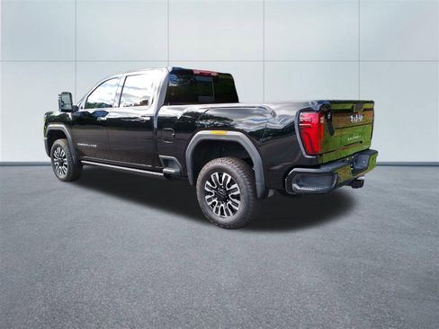 Used 2025 GMC Sierra 3500 Denali Ultimate image 3