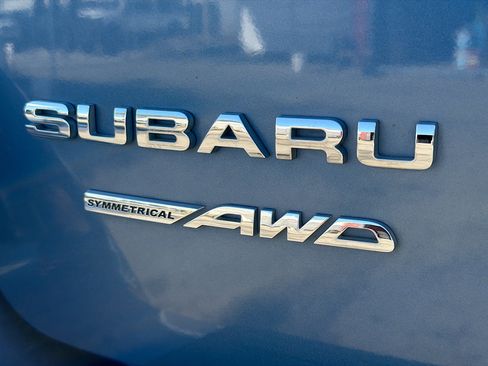 Used 2023 Subaru Crosstrek 2.5i Limited AWD/4WD image 12