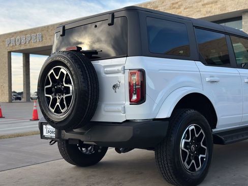 New 2025 Ford Bronco Outer Banks image 58