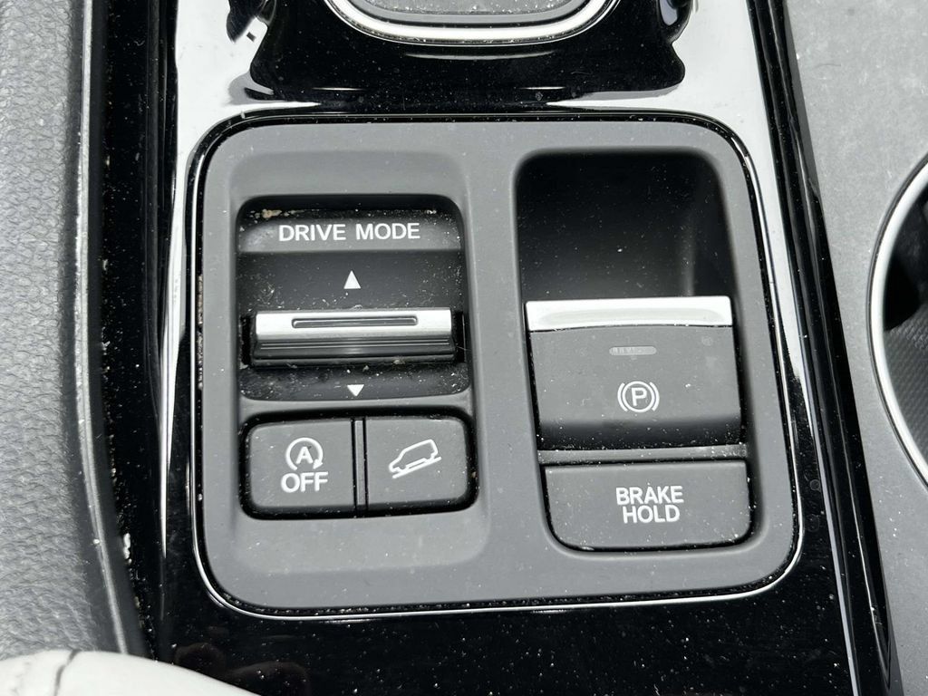 Used 2023 Honda Pilot Elite image 34