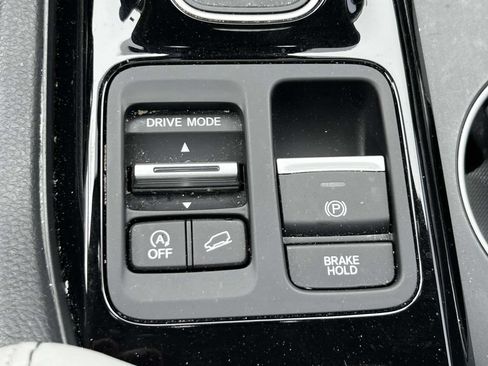 Used 2023 Honda Pilot Elite image 34