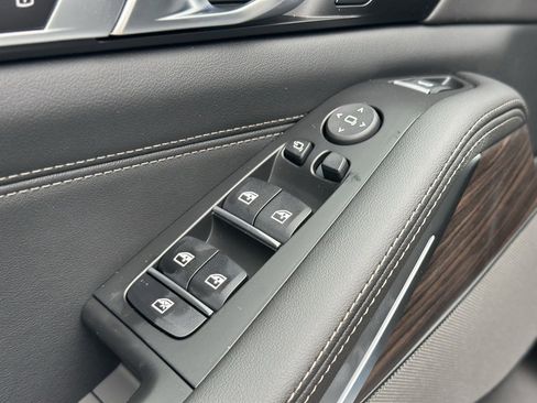 New 2026 BMW X5 xDrive40i w/ Premium Package image 19