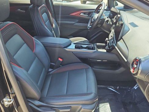 Used 2024 Chevrolet Equinox EV RS FWD image 27