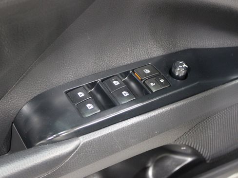 Used 2020 Toyota Camry SE w/ Protection Package (Q2) FWD image 7