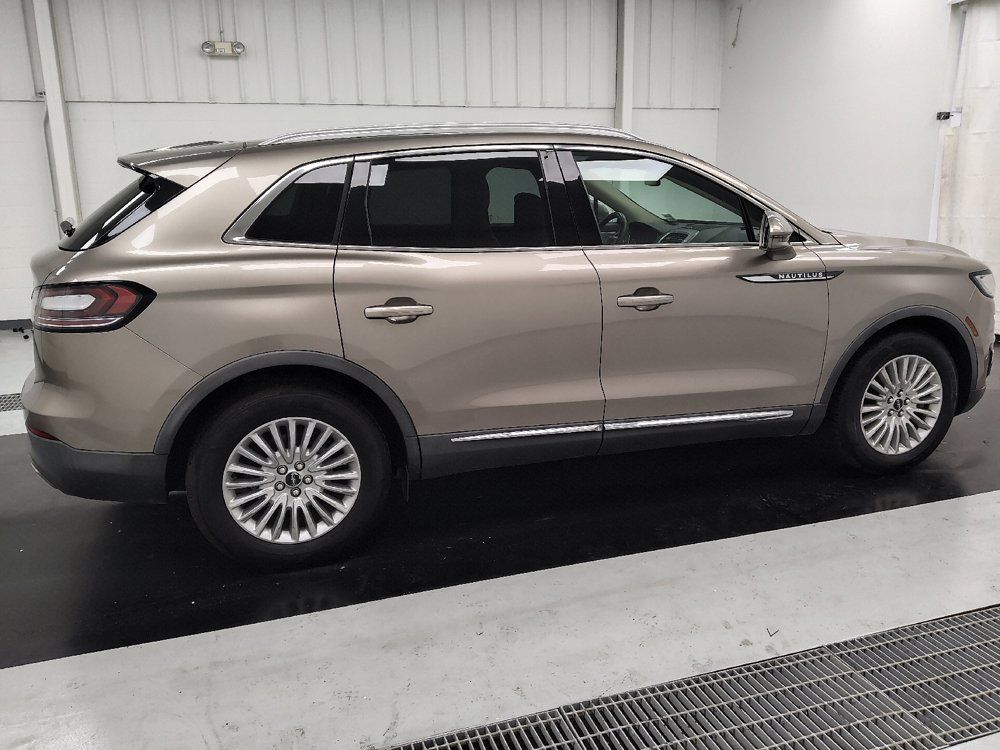 Used 2020 Lincoln Nautilus FWD image 10