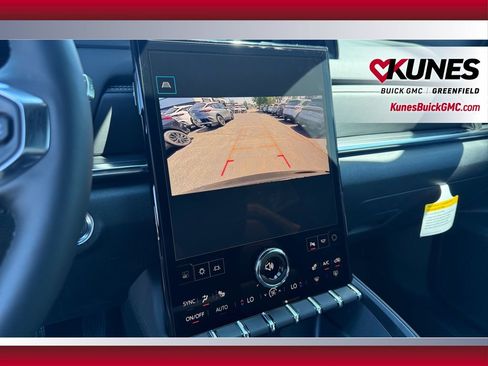 New 2026 GMC Terrain Elevation w/ Elevation Premium Package AWD/4WD image 26