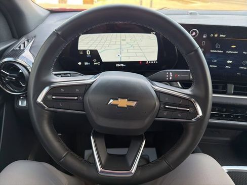 Certified 2025 Chevrolet Equinox LT w/ Safety and Technology Package AWD/4WD image 21