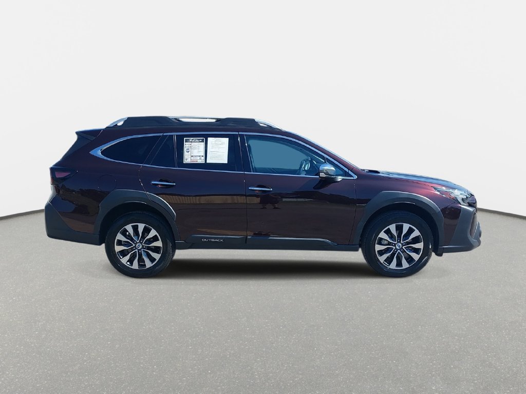 Used 2024 Subaru Outback Touring AWD/4WD image 4