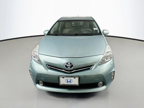 Used 2014 Toyota Prius V Five FWD image 2