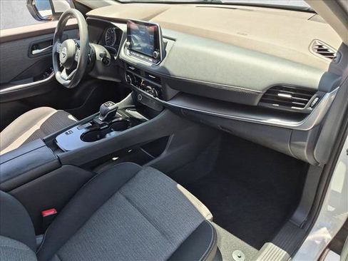 Certified 2023 Nissan Rogue SV FWD image 21