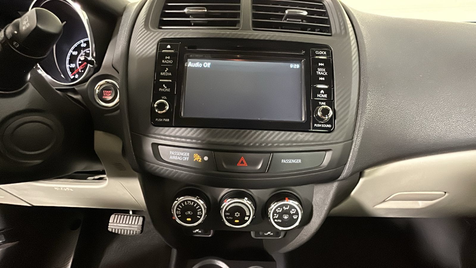 Used 2017 Mitsubishi Outlander Sport SE AWD/4WD image 26