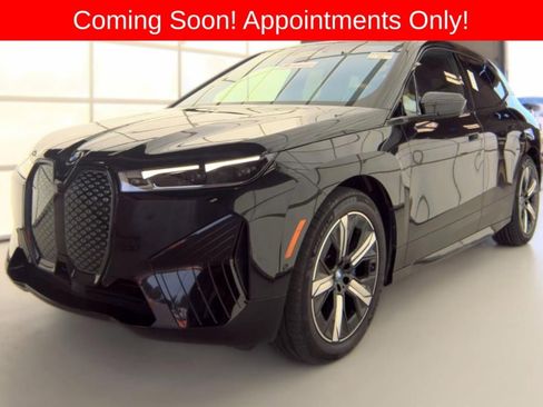 Used 2023 BMW iX xDrive50 w/ Premium Package AWD/4WD image 1