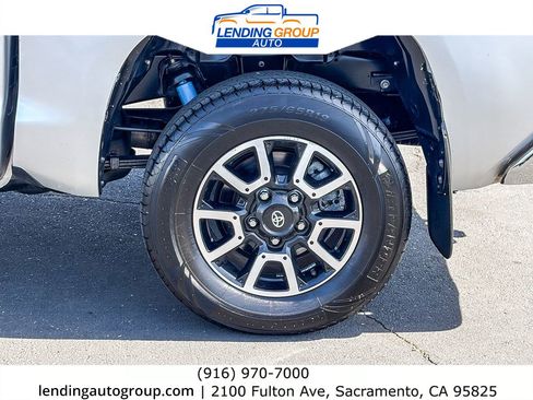 Used 2019 Toyota Tundra SR5 w/ TRD Off Road Package image 10