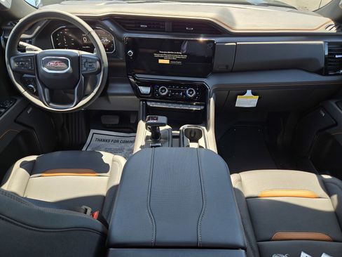 New 2026 GMC Sierra 1500 AT4 w/ AT4 Premium Package AWD/4WD image 8