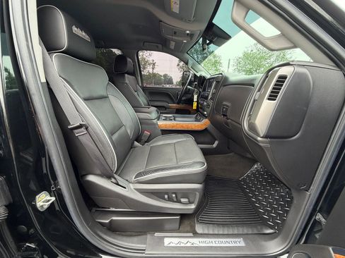 Used 2018 Chevrolet Silverado 3500 High Country w/ Duramax Plus Package AWD/4WD image 23
