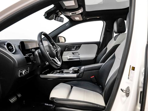 Used 2021 Mercedes-Benz GLA 250 4MATIC image 22