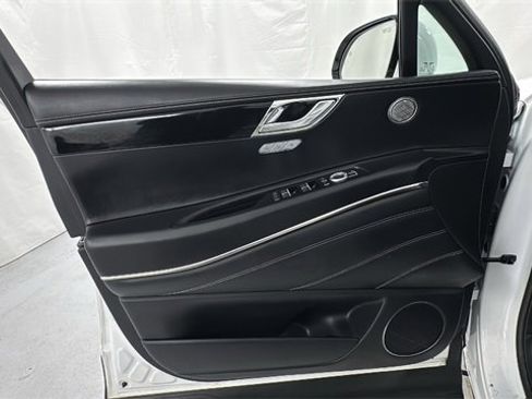 Used 2025 Genesis GV80 2.5T Standard image 19