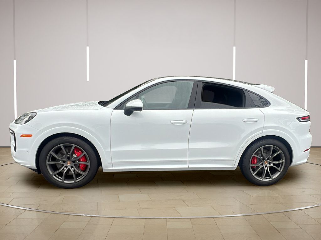 Certified 2026 Porsche Cayenne S AWD/4WD image 2
