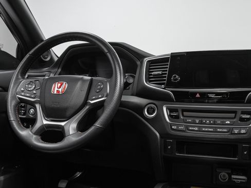 Used 2022 Honda Pilot TrailSport image 27